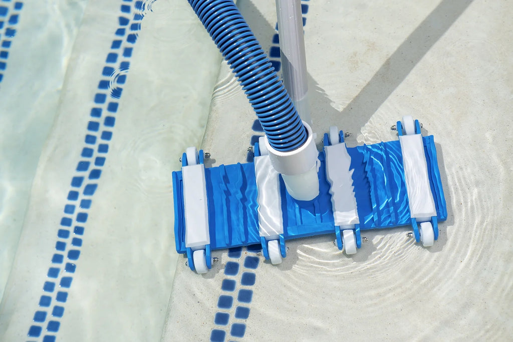 Essential Collection Gunite Flexible Swimming Pool Vacuum Cleaner