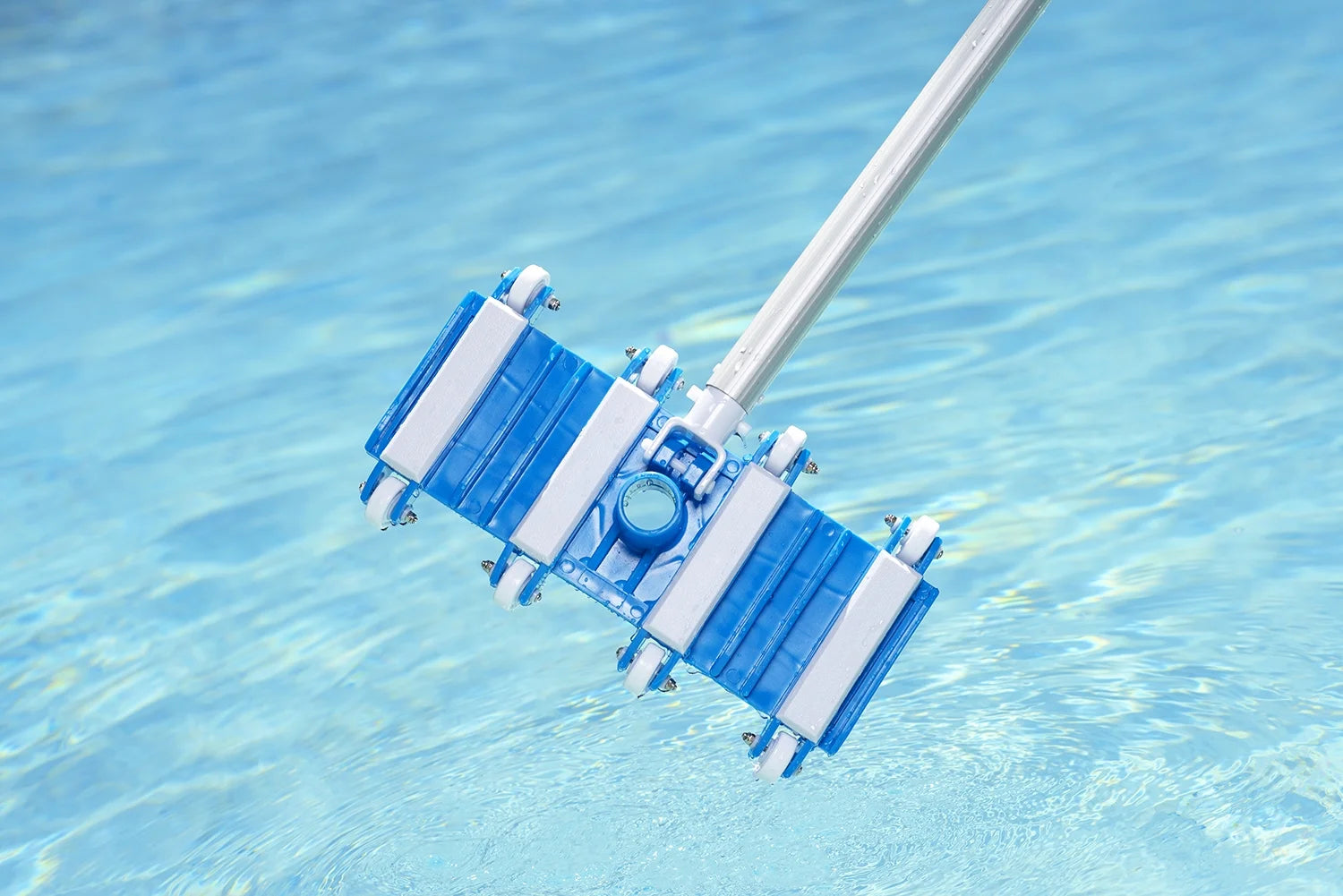 Essential Collection Gunite Flexible Swimming Pool Vacuum Cleaner