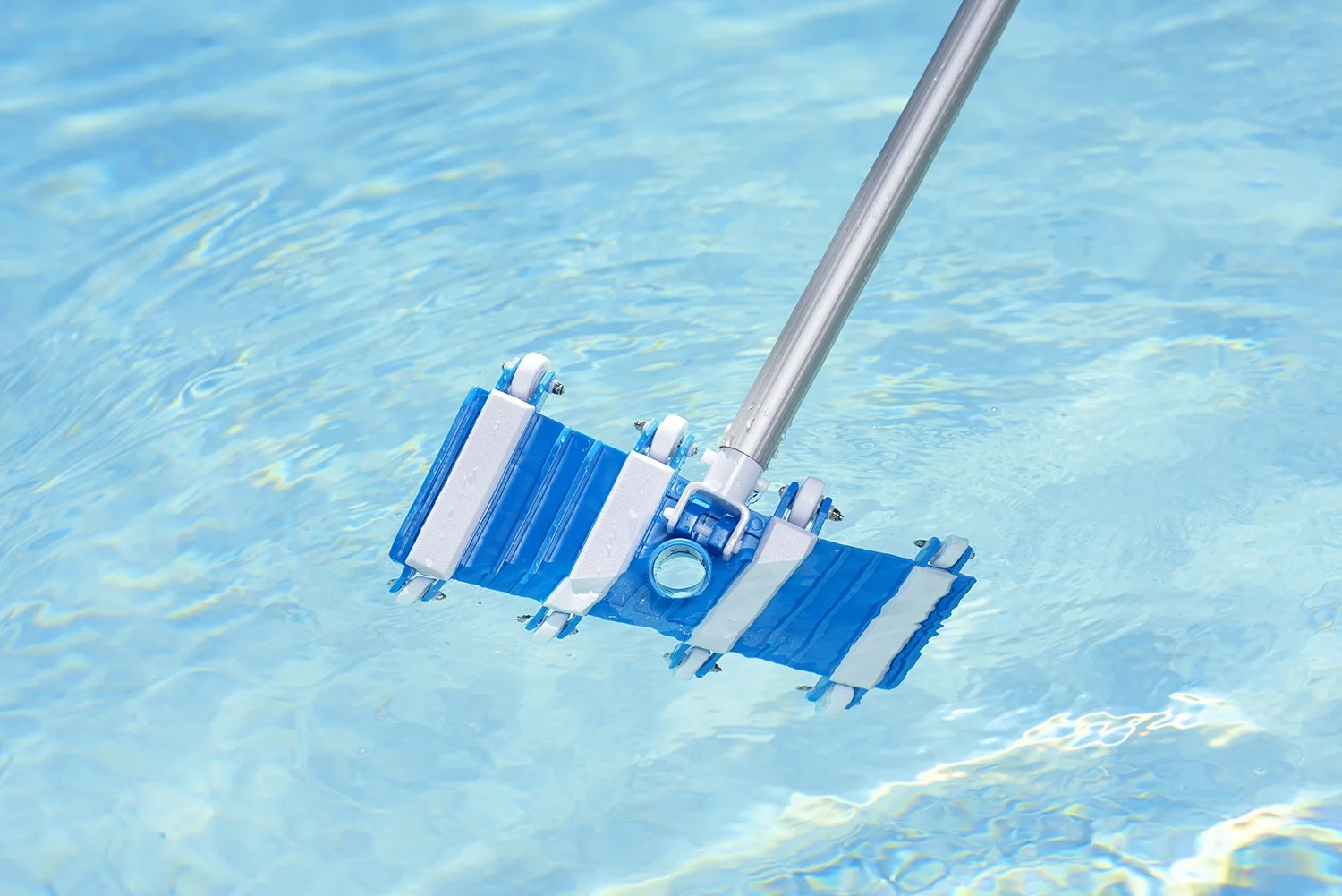 Essential Collection Gunite Flexible Swimming Pool Vacuum Cleaner